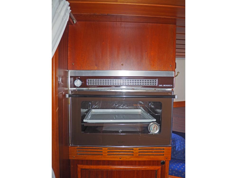 Cabin en avant, H&eacute;bergements